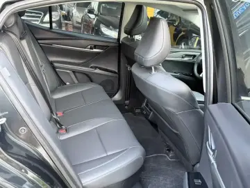 2024 Toyota Camry с пробегом 7 000 км