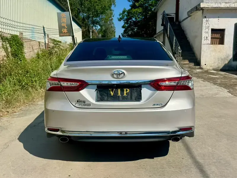 2023 Toyota Camry с пробегом 52 000 км