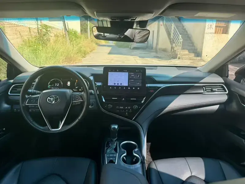 2023 Toyota Camry с пробегом 52 000 км