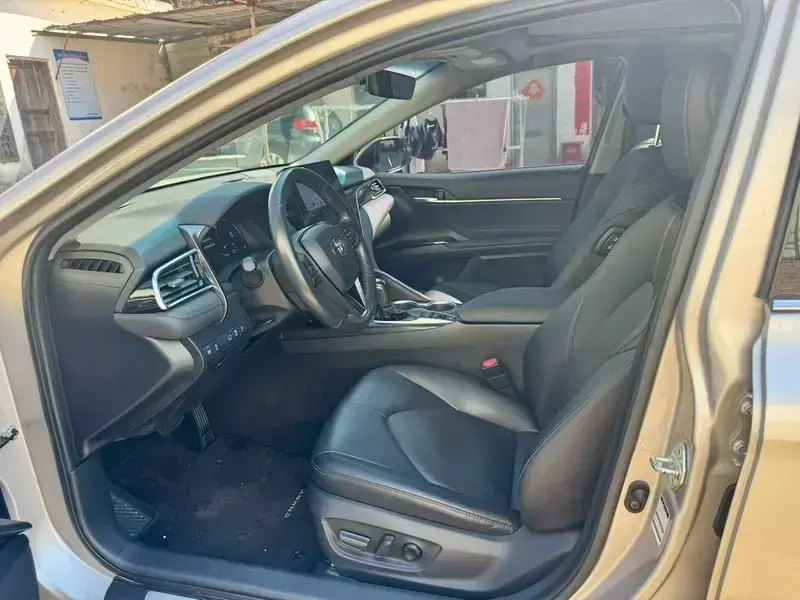 2023 Toyota Camry с пробегом 52 000 км