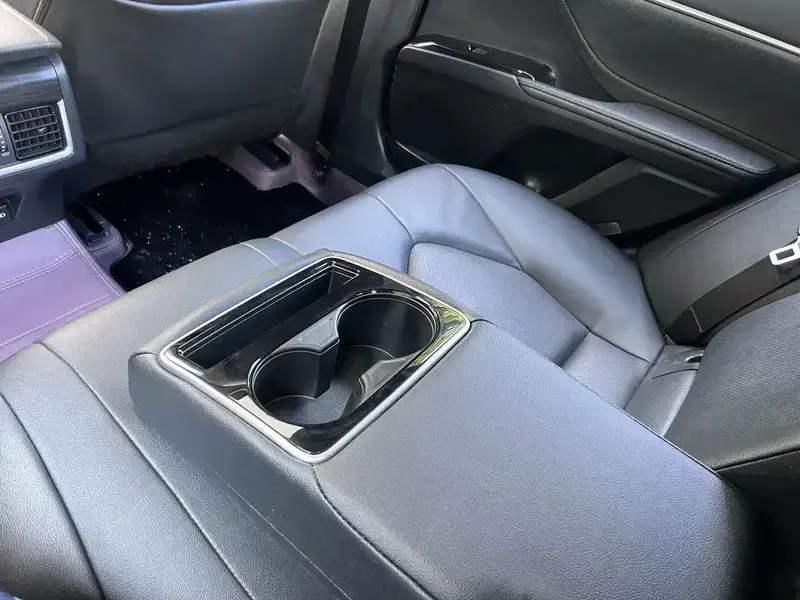 2023 Toyota Camry с пробегом 58 000 км