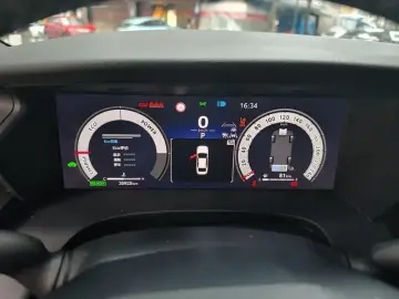 2024 Toyota Camry с пробегом 35 000 км