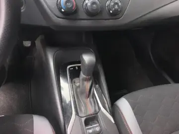 2022 Toyota Corolla с пробегом 83 000 км