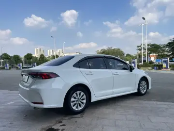 2021 Toyota Corolla с пробегом 13 000 км
