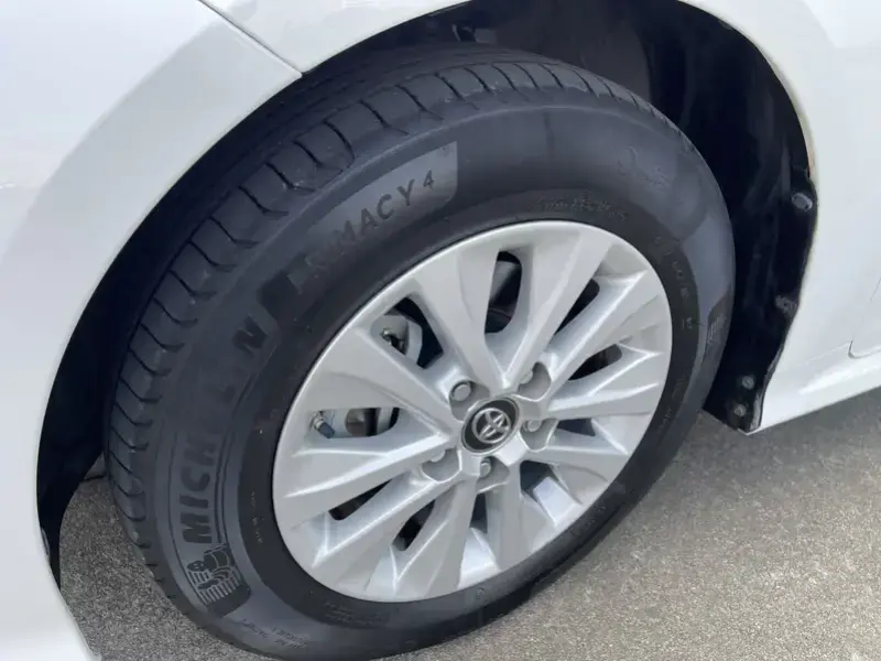 2021 Toyota Corolla с пробегом 13 000 км