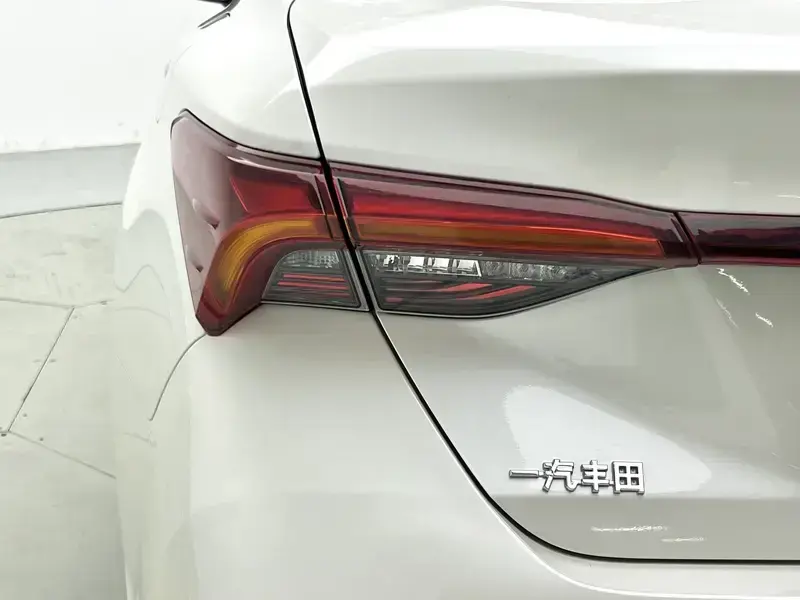 2019 Toyota Avalon с пробегом 45 000 км