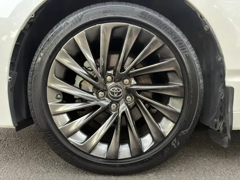 2019 Toyota Avalon с пробегом 119 000 км