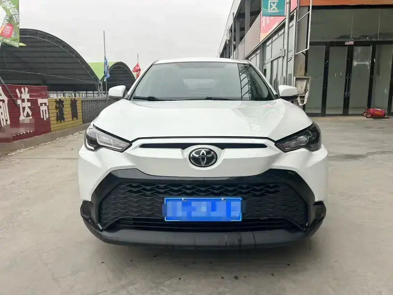 2023 Toyota Frontlander с пробегом 79 000 км