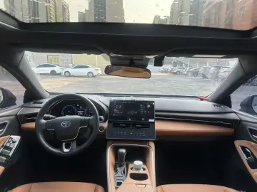 2026 Toyota Avalon с пробегом 16 300 км