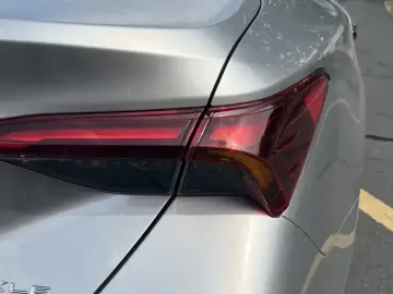 2024 Toyota Avalon с пробегом 18 000 км