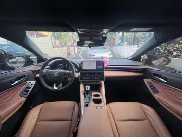 2024 Toyota Avalon с пробегом 18 000 км