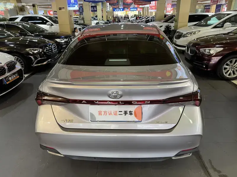 2019 Toyota Avalon с пробегом 71 000 км