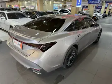2019 Toyota Avalon с пробегом 71 000 км