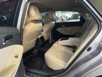 2019 Toyota Avalon с пробегом 71 000 км