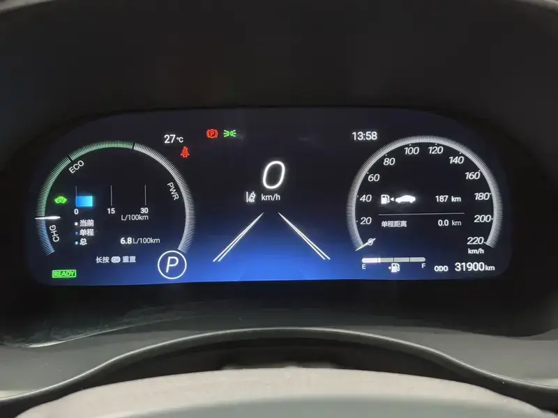 2024 Toyota Highlander с пробегом 32 000 км