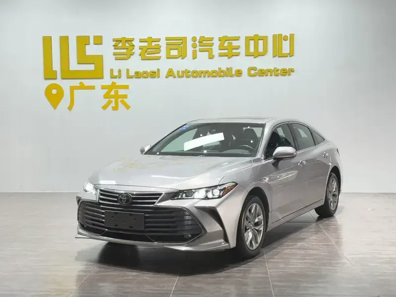 2019 Toyota Avalon с пробегом 76 800 км