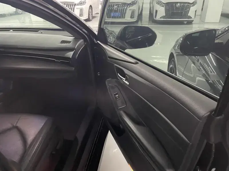 2019 Toyota Avalon с пробегом 82 500 км