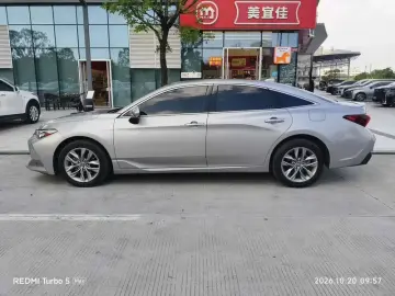 2021 Toyota Avalon с пробегом 96 000 км