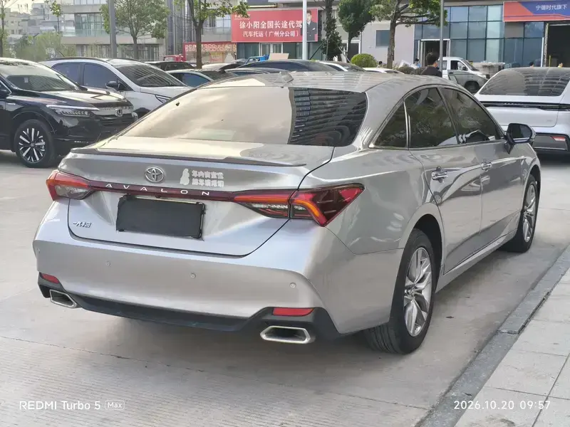 2021 Toyota Avalon с пробегом 96 000 км