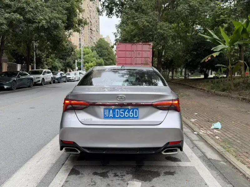2022 Toyota Avalon с пробегом 87 000 км