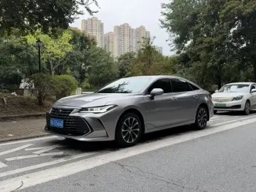 2022 Toyota Avalon с пробегом 87 000 км
