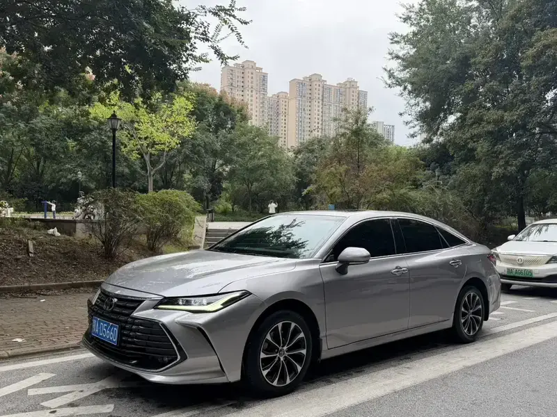 2022 Toyota Avalon с пробегом 87 000 км