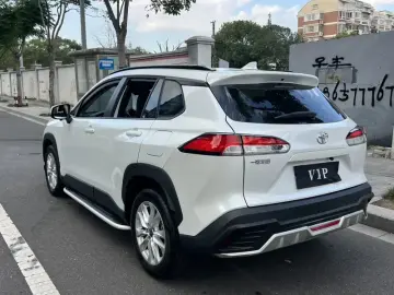 2024 Toyota Corolla Cross с пробегом 5 000 км