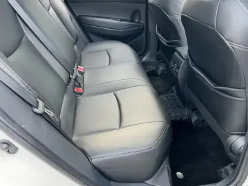 2024 Toyota Corolla Cross с пробегом 5 000 км