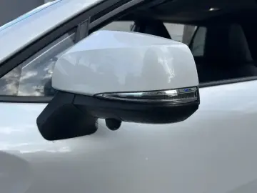 2024 Toyota Corolla Cross с пробегом 5 000 км