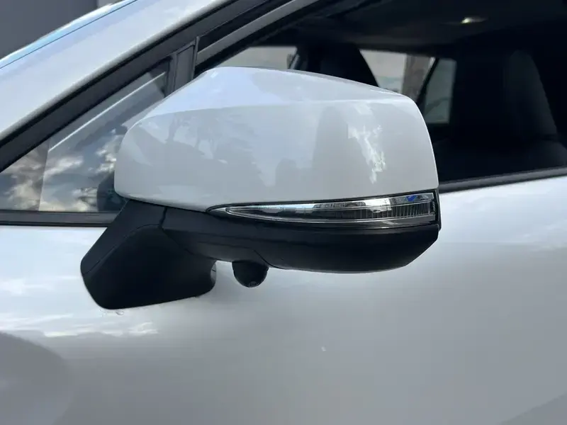 2024 Toyota Corolla Cross с пробегом 5 000 км