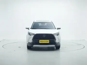 2024 Toyota Corolla Cross с пробегом 8 000 км