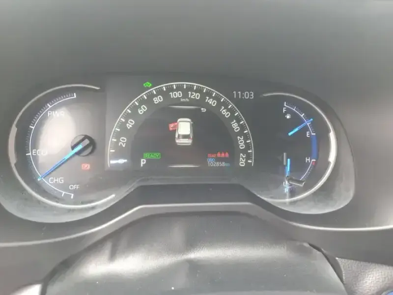 2020 Toyota RAV4 с пробегом 103 000 км