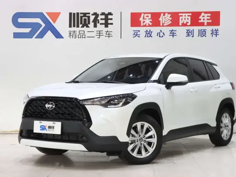 2024 Toyota Corolla Cross с пробегом 8 900 км