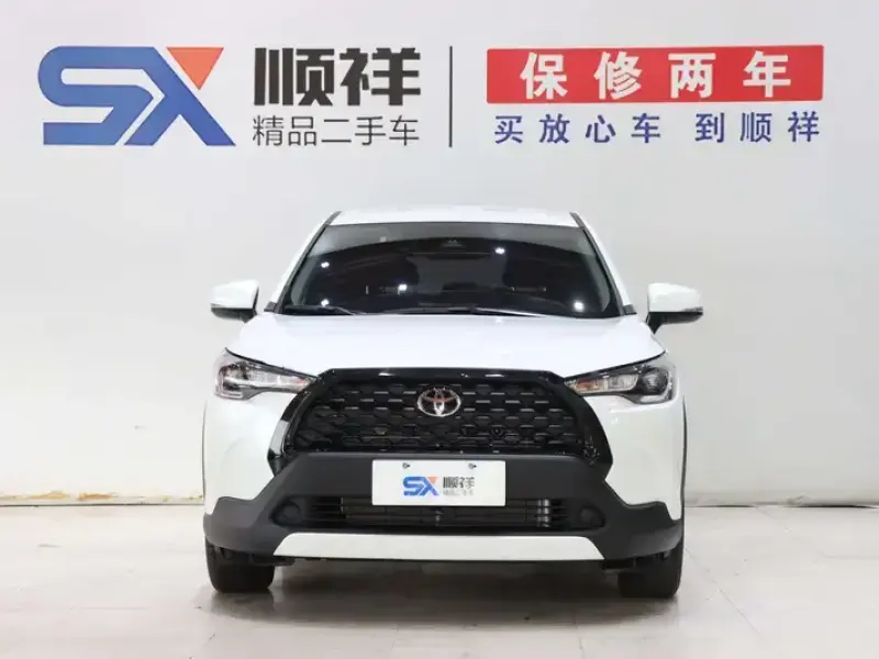 2024 Toyota Corolla Cross с пробегом 8 900 км