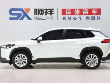 2024 Toyota Corolla Cross с пробегом 8 900 км