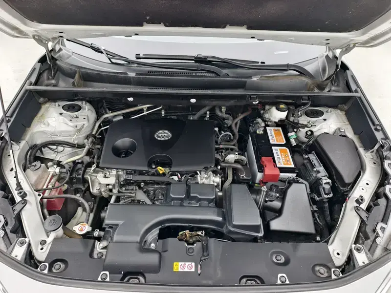 2023 Toyota RAV4 с пробегом 65 700 км