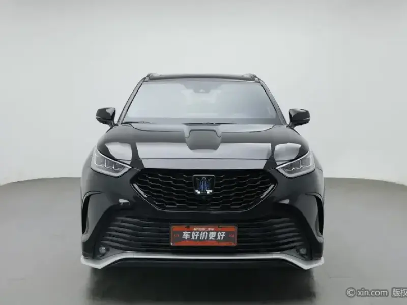 2021 Toyota Crown Kluger с пробегом 51 000 км