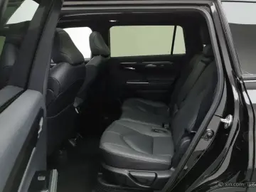 2021 Toyota Crown Kluger с пробегом 51 000 км
