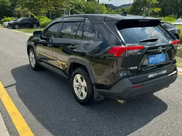 2022 Toyota RAV4 с пробегом 78 000 км