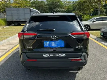 2022 Toyota RAV4 с пробегом 78 000 км