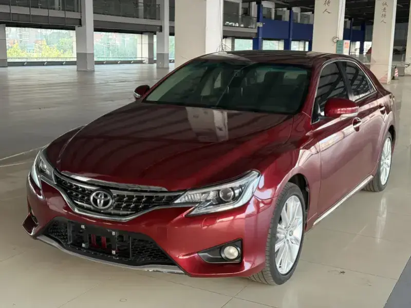 2013 Toyota Reiz с пробегом 170 000 км