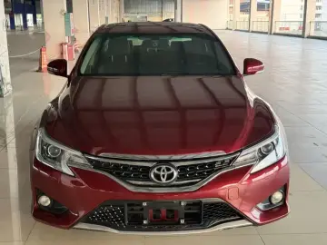 2013 Toyota Reiz с пробегом 170 000 км