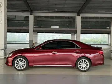 2013 Toyota Reiz с пробегом 170 000 км