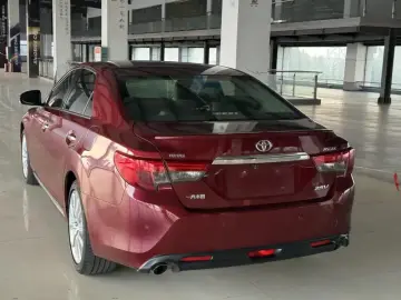 2013 Toyota Reiz с пробегом 170 000 км