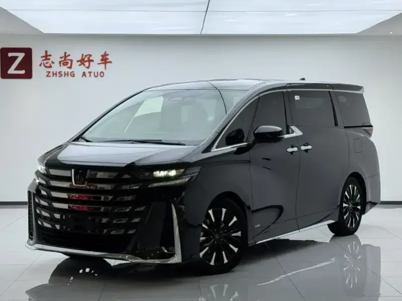 2023 Toyota Vellfire с пробегом 86 000 км
