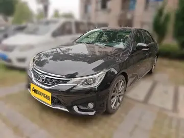 2013 Toyota Reiz с пробегом 65 900 км