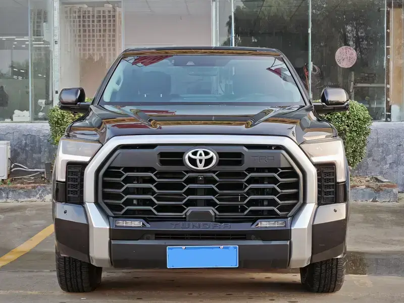 2022 Toyota Tundra с пробегом 52 000 км