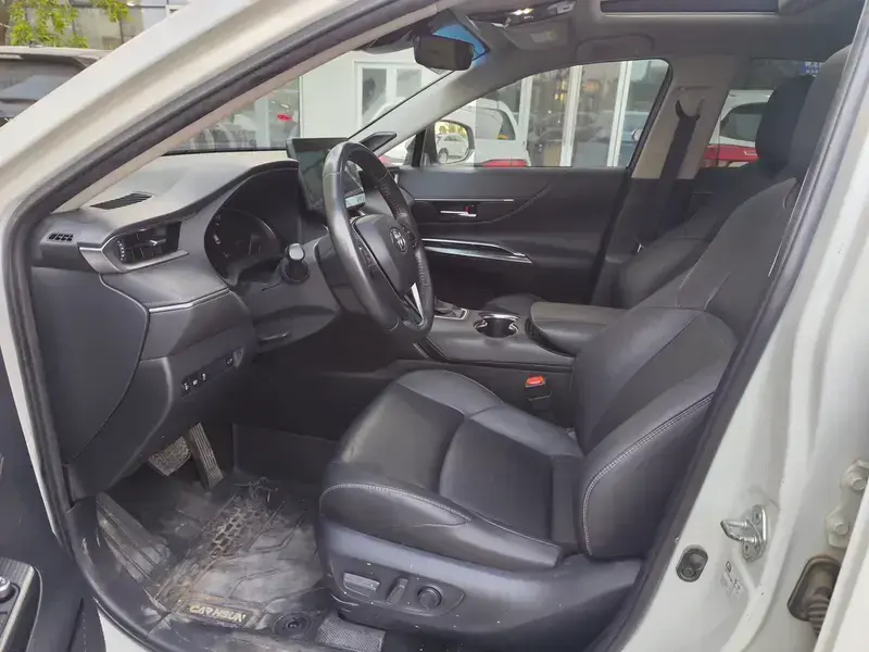 2022 Toyota Venza с пробегом 59 100 км