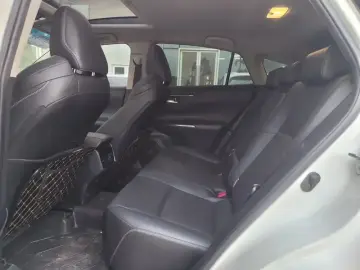 2022 Toyota Venza с пробегом 59 100 км