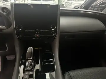 2024 Toyota Vellfire с пробегом 31 000 км